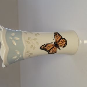 Lenox  butterfly Meadow vase